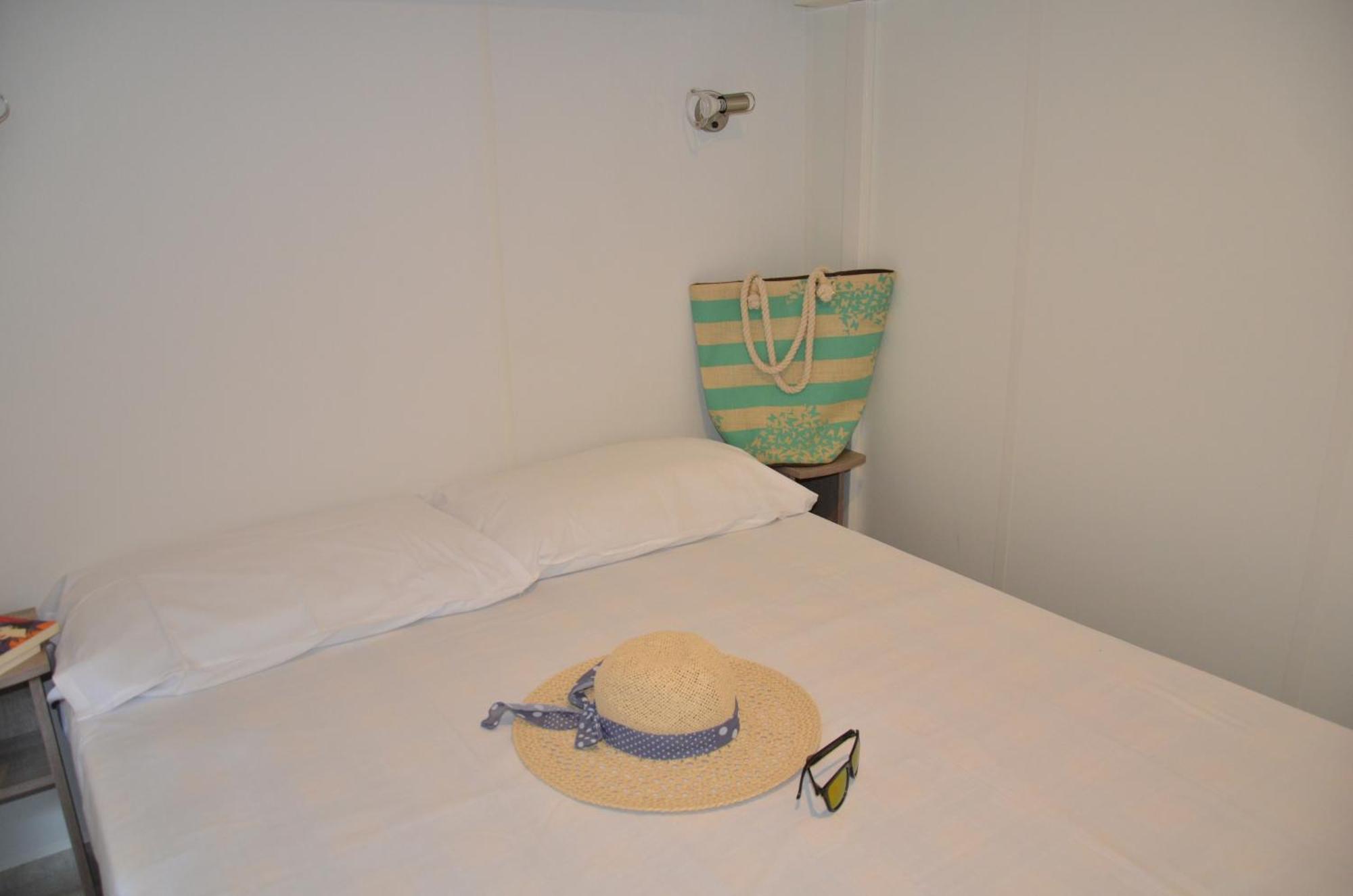 Happy Camp Mobile Homes In Castello Camping & Summer Resort Neos Marmaras Exterior photo