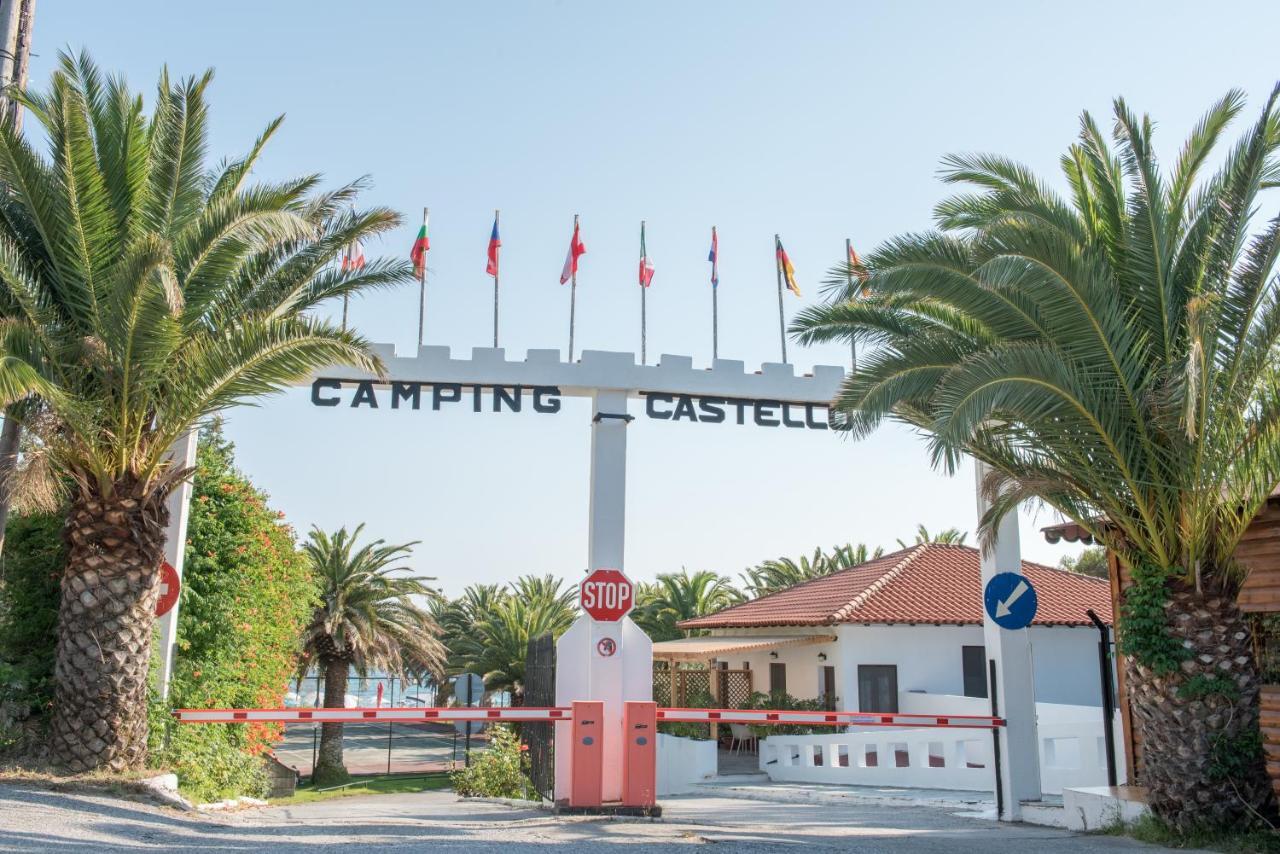 Happy Camp Mobile Homes In Castello Camping & Summer Resort Neos Marmaras Exterior photo